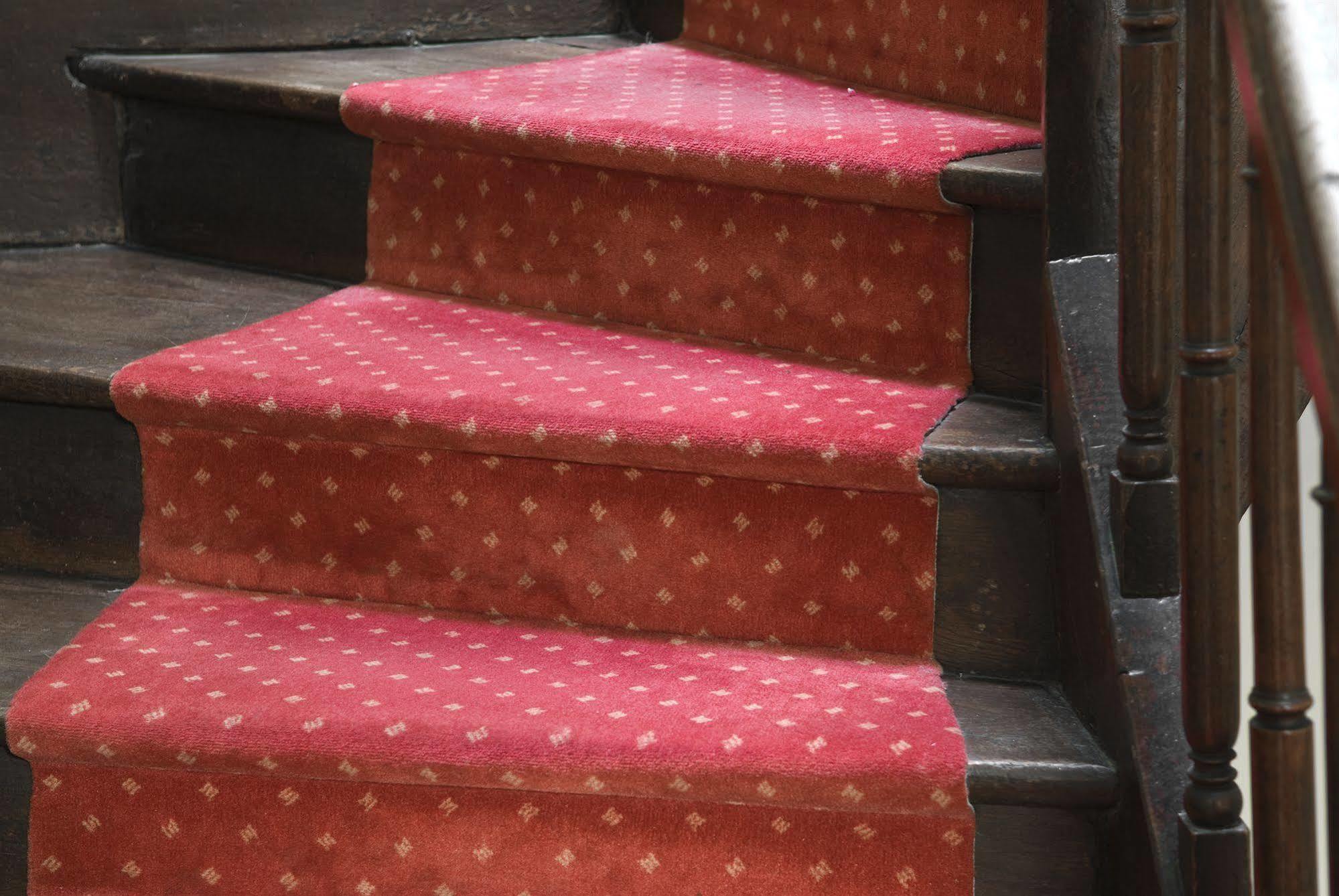 Hotel Logis Du Théâtre 2*